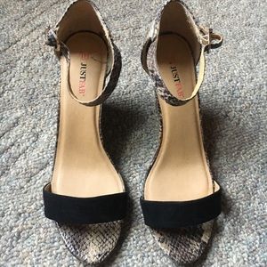 Black/ snake print wedges